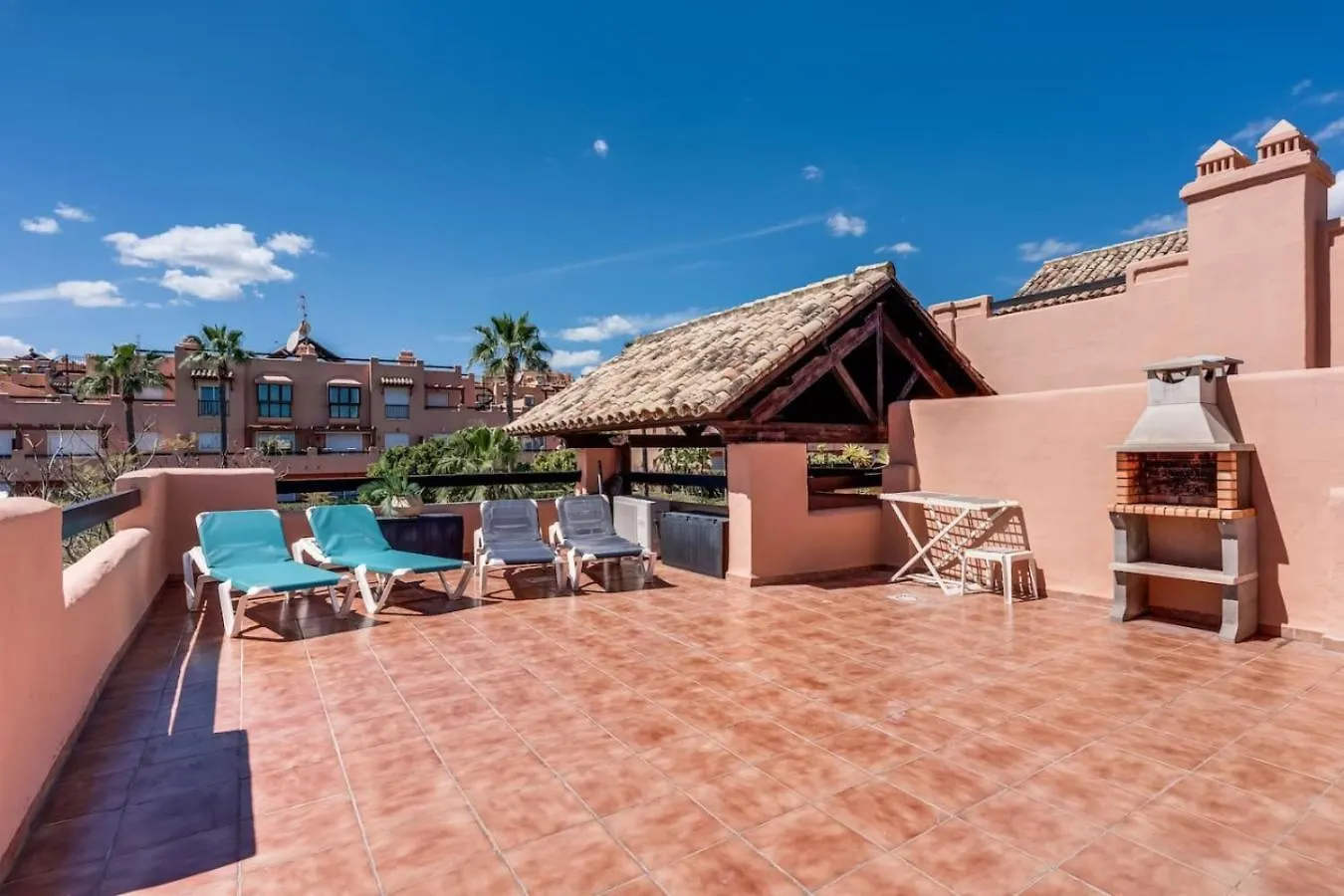 Casares Del Sol - Roof Terrace With Amazing Viewアパートメント スペイン